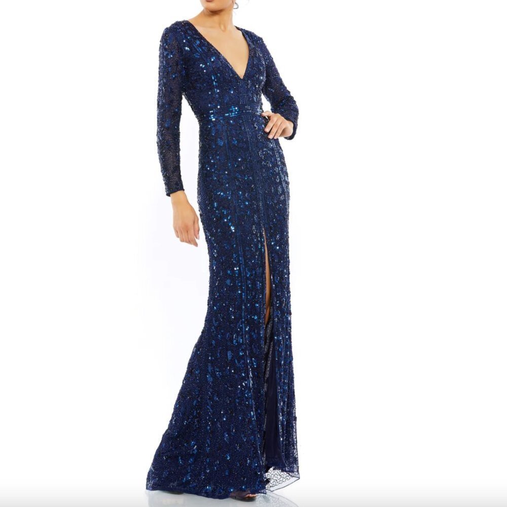 NWT Mac Duggal Embellished Front Slit Long Sleeve Gown Size 10